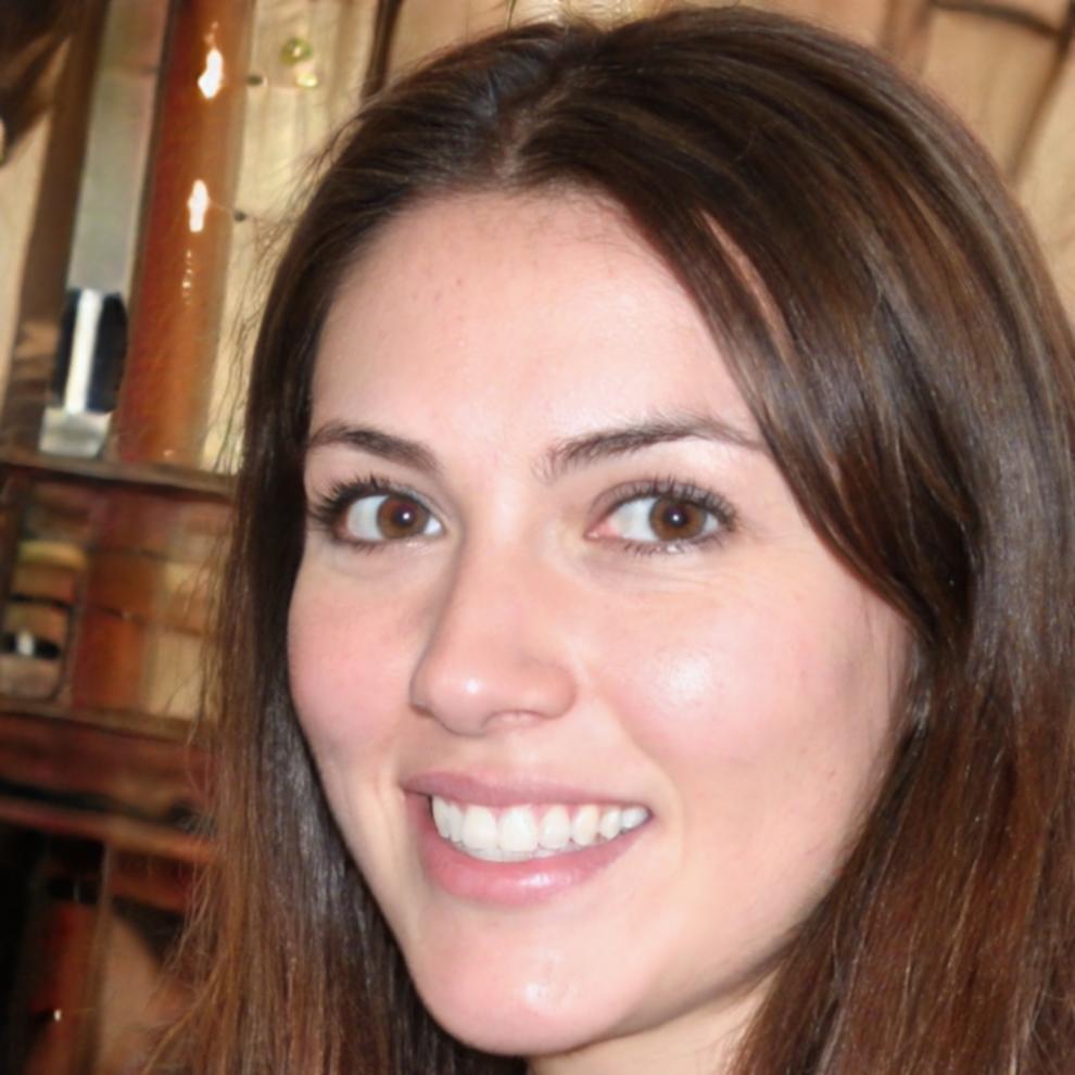 Sarah Chen, Lead Financial Educator